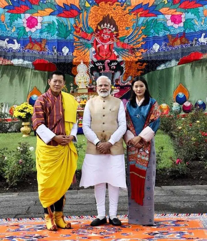 Thủ tướng Ấn Độ Narendra Modi trong trang phục truyền thống Kira