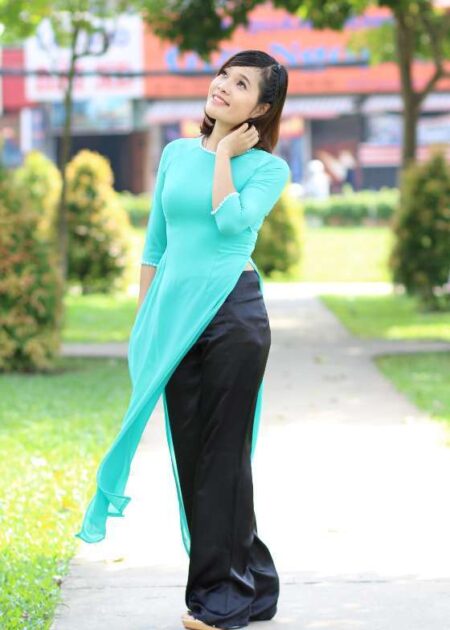 Áo dài chiffon xanh ngọc kết ngọc