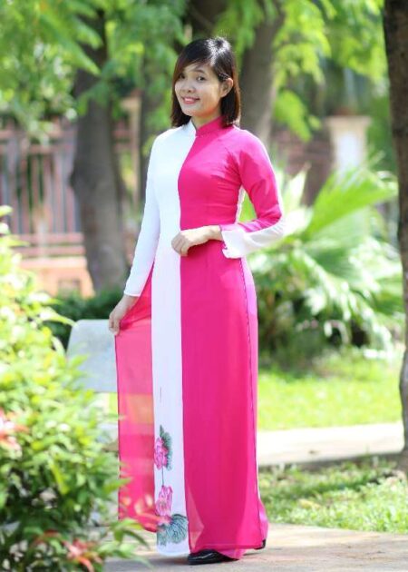 Áo dài hồng trắng sen nổi 3D