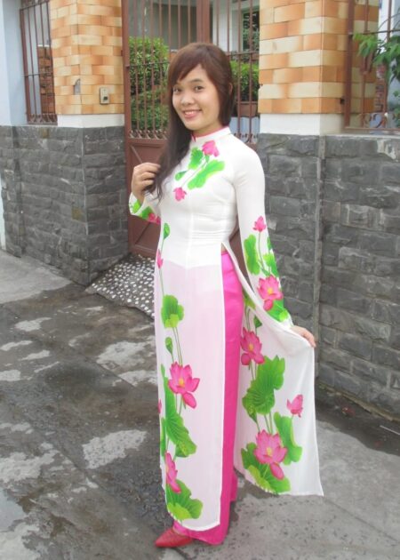 Áo dài sen vải chinh phong (chiffon)