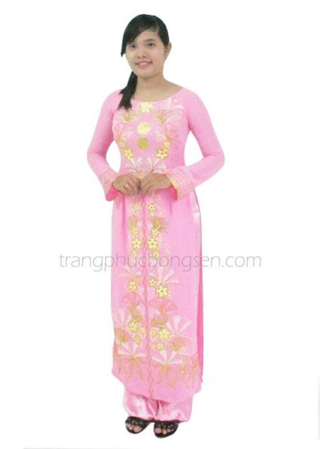 Áo dài vẽ kim tuyến