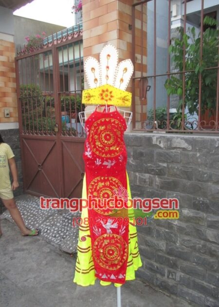 Âu Lạc trẻ em yếm đai đỏ trống đồng
