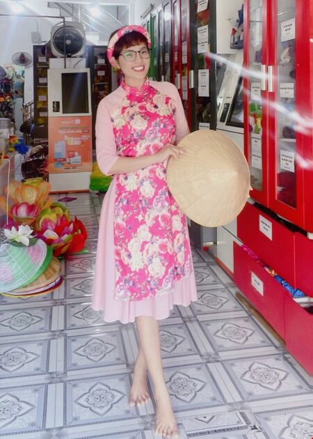Bộ áo dài cách tân gấm hoa hồng tay voan lở