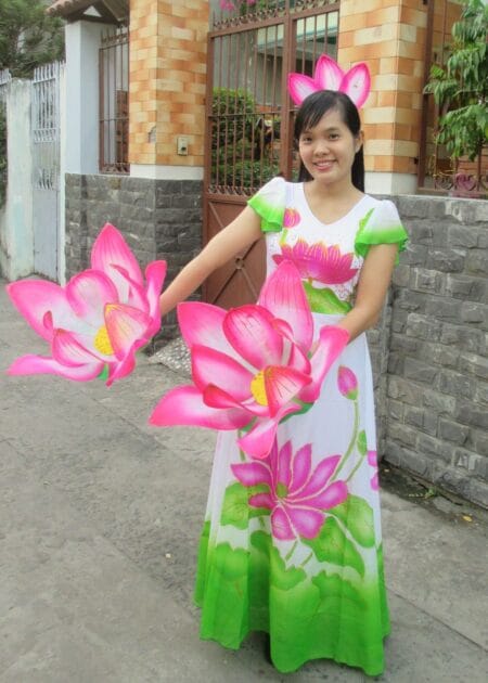 Đầm múa sen tay cánh tiên váy xòe rộng