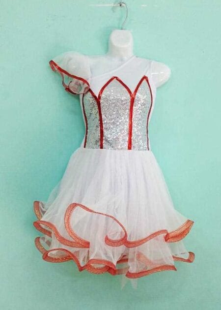 Đầm trắng kim sa ngực sen trẻ em