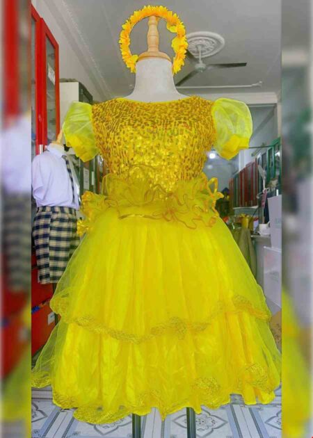 Đầm vàng tiểu học 3 hoa