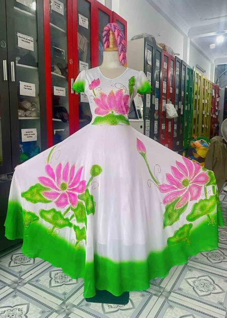 Đầm váy múa sen tay cánh tiên xòe rộng 360 độ