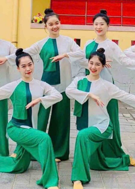 Đồng dao nhiều tà trắng xanh lá