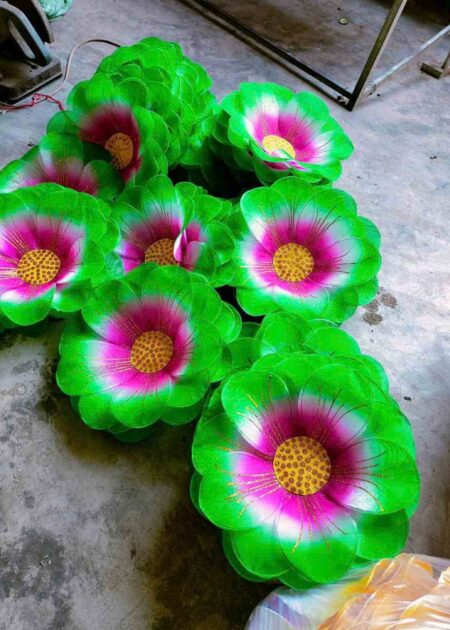 Hoa múa cầm tay trẻ em