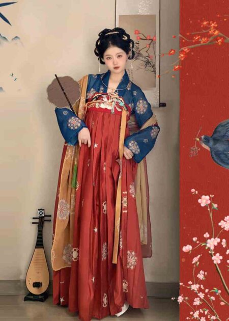 Trang phục Hằng Nga, cổ phục váy cúp ngực xanh đỏ