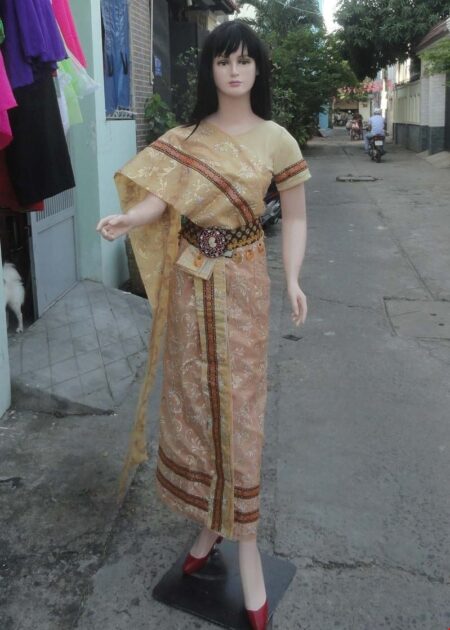 Trang phục truyền thống Thái Lan nữ màu vàng