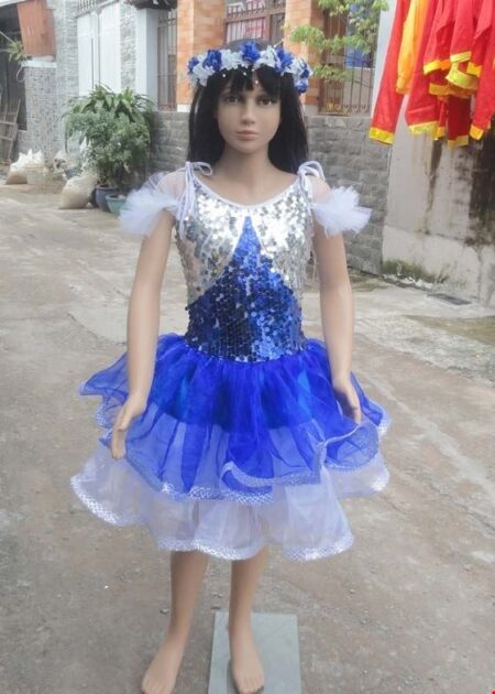 Váy múa trẻ em kim sa xanh bích trắng vai cột dây